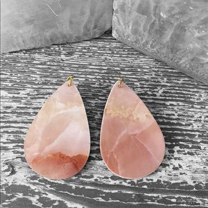 🍁5/25🍁 Pink Patent Marble Tear Drop Earrings